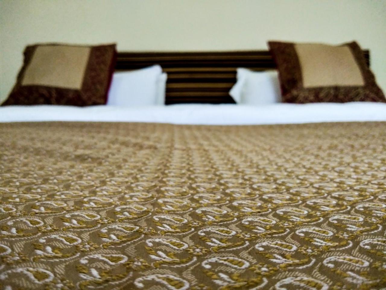 Dwivedi Hotels Palace On Steps Varanasi Exterior foto